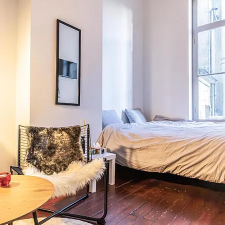2 Private Bedrooms 4 Guests * 헨트