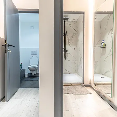 2 Private Bedrooms 4 Guests 아파트 *